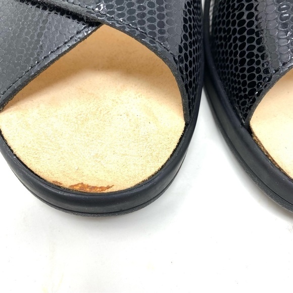 FinnComfort Womens Djerba 3703 Black Kenia Sandals - Picture 4 of 9